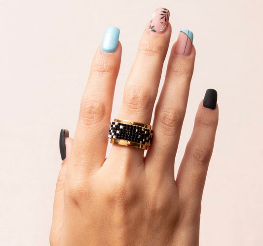 Anillo Tejido En Miyuki Negro