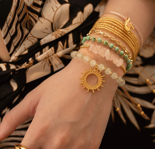 Set Pulsera Con Dijes Varios + Aretes